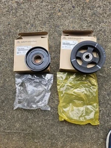 KIA Cerato TD Damper Pulley And A/C Compressor Pulley - Picture 1 of 3