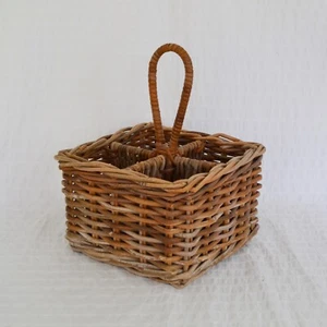 Laura Ashley Kubu Wicker Cutlery Basket, Cottage Style Basket with Handle - Picture 1 of 8