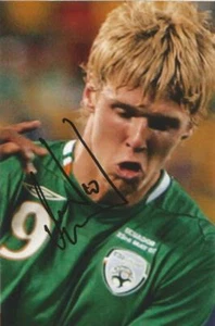 IRELAND, WOLVES, LEEDS & PERTH GLORY: ANDY KEOGH SIGNED 6x4 ACTION PHOTO+COA - Imagen 1 de 1
