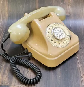 Collectible Vintage Original Bakelite Antique ITI Classic Rotary Dial Telephone. - Picture 1 of 9