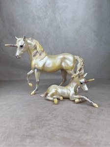 Breyer Horse Alida Elidor Pearl Unicorn Marabella Mare Ashley Foal #3364 - Picture 1 of 14