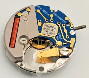 SB11Q13: Baume & Mercier BM7100 ETA 950.001 Quarz Uhrwerk 6J Swiss - Bild 1 von 2