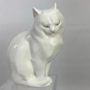 Herend Porcelain Figurine Sitting White Persian Cat Hand Painted Green Eyes - Picture 1 of 9