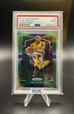 БАСКЕТБОЛЬНАЯ КАРТОЧКА КОБИ БРИАНТ 2019 PANINI PRIZM ЗЕЛЕНАЯ NO8 PSA 9 - Изображение 1 из 4