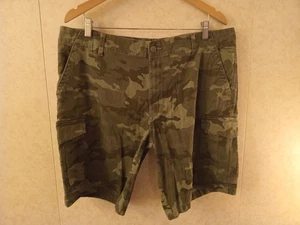 Men's George  green camo shorts size 38/9 ins - Picture 1 of 5
