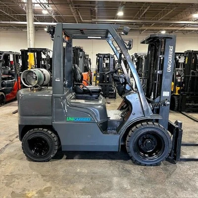 2020 Unicarriers PF60LP 6000 lb empilhadeira usada mastro triplo deslocamento lateral 4286 horas - Imagem 1 de 4