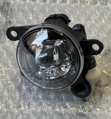 FORD PUMA ,KUGA  front  Fog Lamp led brand new genuine Ford  part BNIB 2 358 842 - Image 1 of 4