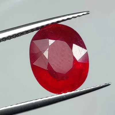 6.36 Ct  Natural Red Ruby OVal Cut - 8360 - Image 1 of 2