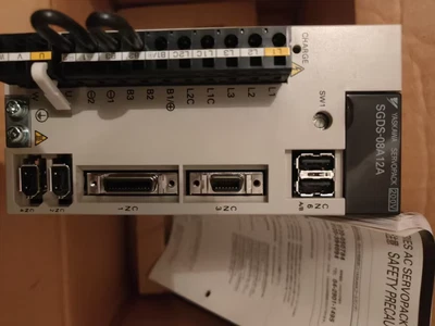 New in box Yaskawa SGDS-08A12A AC Servo Drive