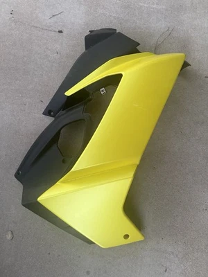 2022 年 4 月 RS660 左右完整公平金原始设备制造商(显示) — 第 1/4 张图片