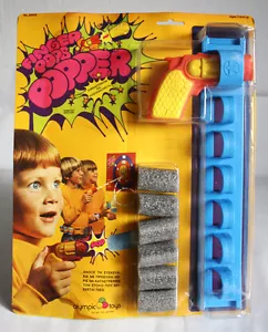VERY RARE VINTAGE 70'S KENNER FINGER POPS POPPER FOAM TOY GUN NEW SEALED ! - Picture 1 of 8