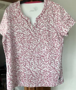 DASH WHITE & CERISE PINK EMBROIDERED DESIGN T-SHIRT SIZE 10 IMMACULATE - Picture 1 of 10