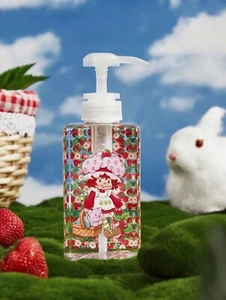 New 15oz STRAWBERRY SHORTCAKE Soap Dispenser PET Cat CUPCAKE Lotion Bottle - Picture 1 of 4