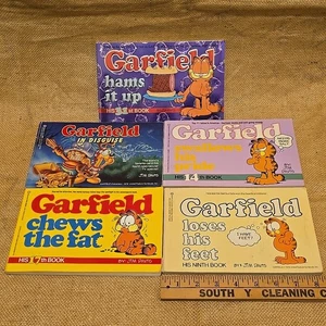 Garfield Comic Books LOT OF 5 by Jim Davis Soft Cover Vintage - Imagen 1 de 16