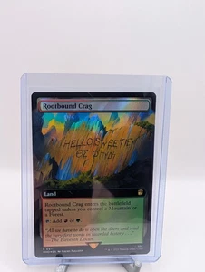 Rootbound Crag (arte estesa) - Universi oltre: Doctor Who Foil - Foto 1 di 2