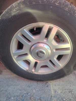 Rueda 17x7-1/2 aluminio 6 radios dobles con se adapta 04-05 MOUNTAINEER 1635391 Foto 1 de 4