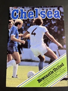 (B) Division 2 Chelsea v Newcastle 25.10.1980 - Picture 1 of 2