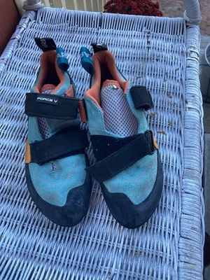 Scarpa V Force Womens Climbing Shoes size 7.5 USA/ Euro size 39 Made In Italy! - Image 1 of 4