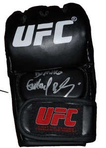 GILBERT BURNS signed (UFC) MMA autographed Fighting glove BECKETT BAS BU41427 - Picture 1 of 2