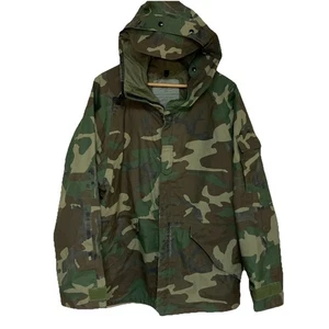 Gor Tex US Military Parka Woodland Camo Cold Weather Size Medium/Regular - Picture 1 of 13