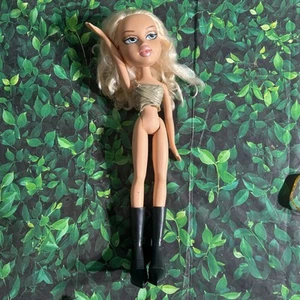 2003 Big Bratz Large Cloe Doll 24” With Black Boots - Picture 1 of 11