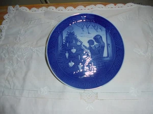 Jahres - oder Weihnachtsteller von Royal Kopenhagen - 1981 - Bild 1 von 3