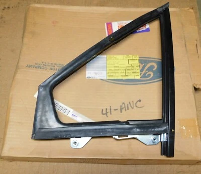 83-86 Thunderbird Cougar 84-85 Mark VII NOS LH DOOR VENT WINDOW BAR WEATHERSTRIP - Image 1 of 4