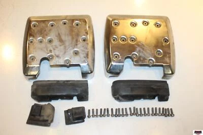 2004 Kawasaki Vulcan VN 1500 Engine Top End Cylinder Head Cover 14091-1167 - Imagem 1 de 4