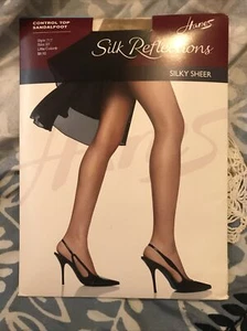 Hanes Silk Reflections Little Color Control Top Pantyhose Sandalfoot Sz EF #717 - Picture 1 of 1