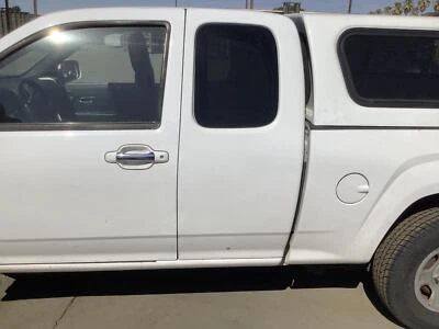 Conjunto de puerta trasera izquierda usado lado trasero se adapta a: Chevrolet Colorado Extended Ca 2011 Foto 1 de 4