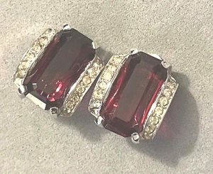 Rare Art Deco Era Older Crown TRIFARI Logo Rhinestone Clip On Earrings Mint - Picture 1 of 8