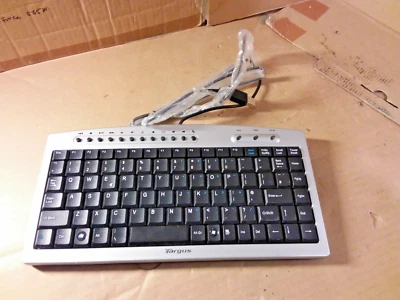 TARGUS KEYBOARD MODEL AKBO5UK - Image 1 of 4