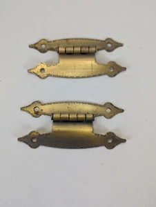 2 pc Antique Brass 3 1/2" Colonial Hinges - Great for Boxes, Cabinets Salvage - Photo 1/6
