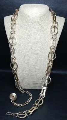 Vintage Circles Belt Gold Tone Made In HONG KONG. 8459 - Image 1 of 4