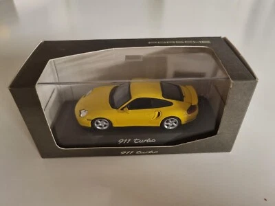 Minichamps 1/43 Official Porsche 911 996 Turbo YELLOW 2001  1/43 perfect cond - Immagine 1 di 4