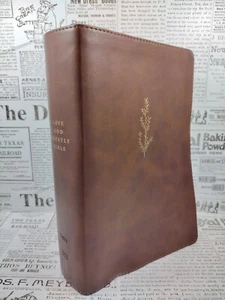 Holy Bible : New English Translation, Leathersoft, Brown, Comfort Print, Youn... - Imagen 1 de 12