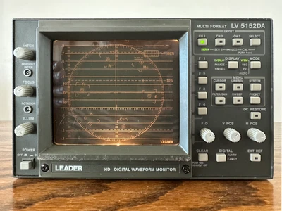 Monitor Leader Waveform LV-5152DA estándar y alta definición enciende Foto 1 de 4