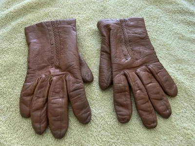 Vintage Brown Leather Gloves Made In Czechoslovakia Women’s 6.5 Wool Lined - Image 1 of 4