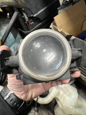 Luz antiniebla derecha Lincoln MKT 2010 2011 2012 2013 2014 2015 2016 2017 2018 2019 Foto 1 de 4