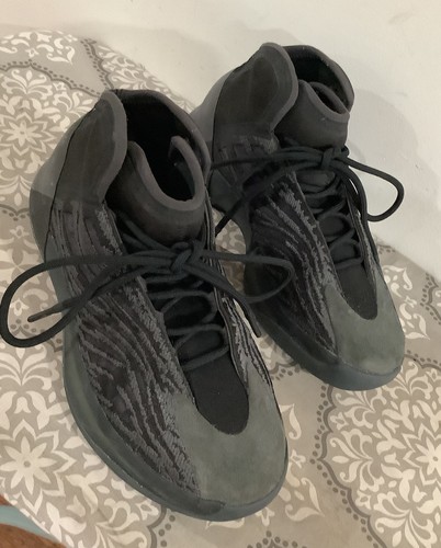 ADIDAS YZY QNTM ONYX 10.5 QUANTUM NERO YEEZY GX1317 BASKET