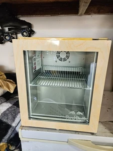 Red Bull Mini Fridge Eco Baby Cooler LED - Picture 1 of 5