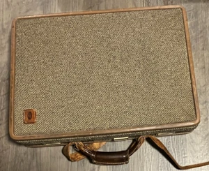 Hartmann Luggage - 3 piece Carry on 2 suiter, shoulder garment bag and briefcase - Picture 1 of 8