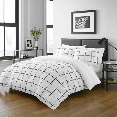 NIP City Scene Zander White/Black Microfiber Full/Queen Duvet Cover & Shams Set  - Image 1 of 4
