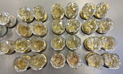 GAINSBOROUGH AUSTRALIA SONATA CUT CRYSTAL DOORKNOBS - Image 1 of 4