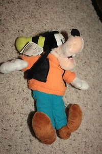 NEW Disney World Disneyland Plush Beanbag GOOFY 10" Tall NWT E1 - Imagen 1 de 3