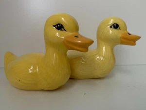 Pair (2) Vintage Ceramic Yellow Ducklings - Picture 1 of 10