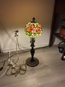 Stained Glass Lamp Beautiful Flowers Tulip Roses Antique Vintage OOAK Cracks Art - Picture 1 of 24
