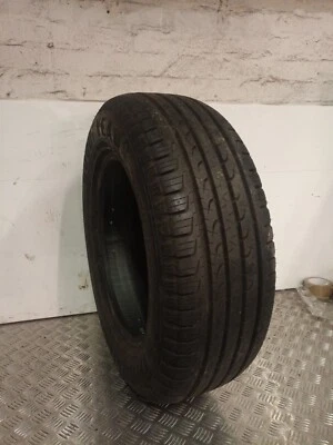 Goodyear Efficientgrip 235/65R17 108V Tubeless Radial Wheel - Image 1 of 4