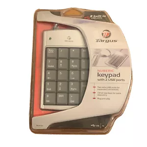 Targus Numeric Keypad with USB Corded Fits PC Mac or Chrome 19 Full Size Keys - Picture 1 of 10