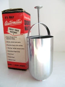 Donut Master 1950s Aluminio Hace 2 Docenas Válvula de Liberación Recetas En Caja De Colección Z - Imagen 1 de 12